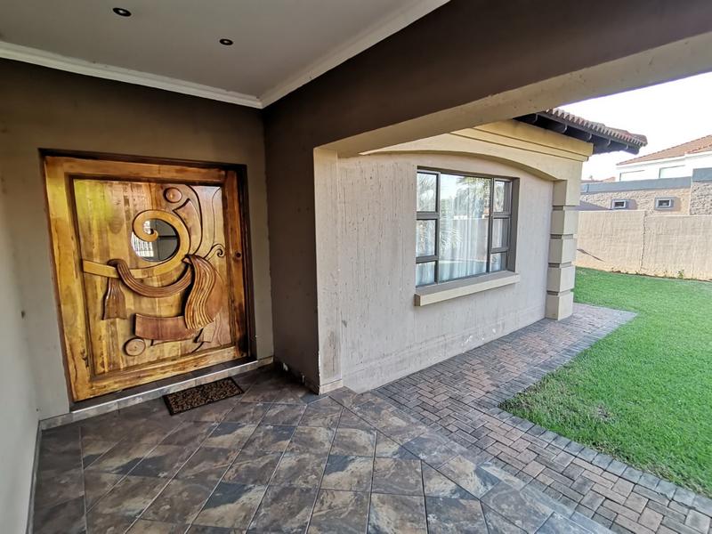 4 Bedroom Property for Sale in Vanderbijlpark SE 8 Gauteng