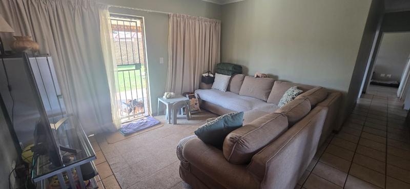 To Let 3 Bedroom Property for Rent in Kookrus Gauteng