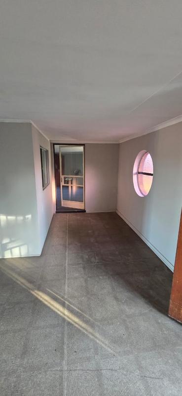 5 Bedroom Property for Sale in Duncanville Gauteng