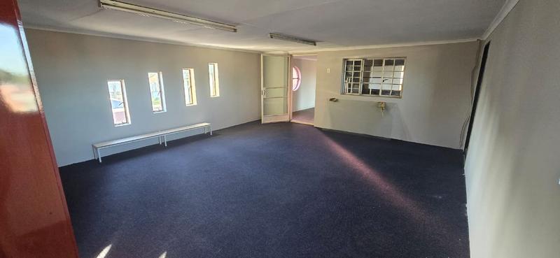 5 Bedroom Property for Sale in Duncanville Gauteng