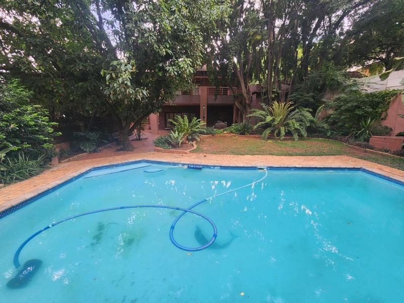 6 Bedroom Property for Sale in Muckleneuk Gauteng