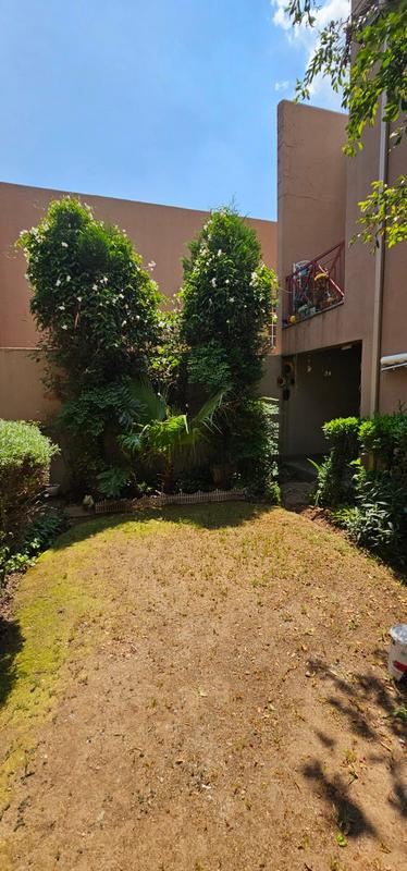 To Let 3 Bedroom Property for Rent in Corlett Gardens Gauteng