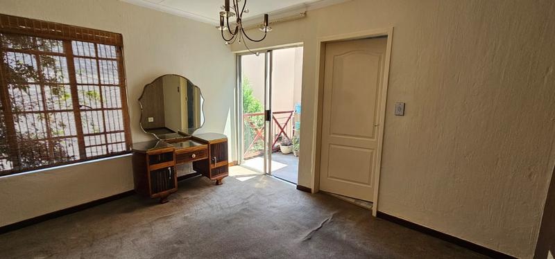 To Let 3 Bedroom Property for Rent in Corlett Gardens Gauteng