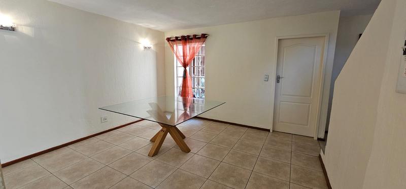 To Let 3 Bedroom Property for Rent in Corlett Gardens Gauteng