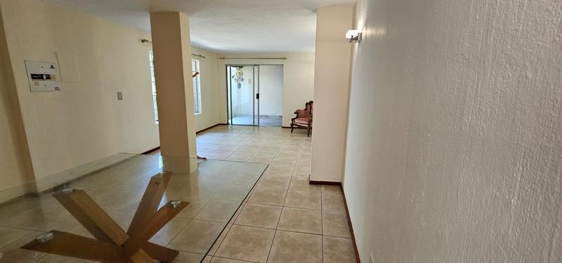 To Let 3 Bedroom Property for Rent in Corlett Gardens Gauteng