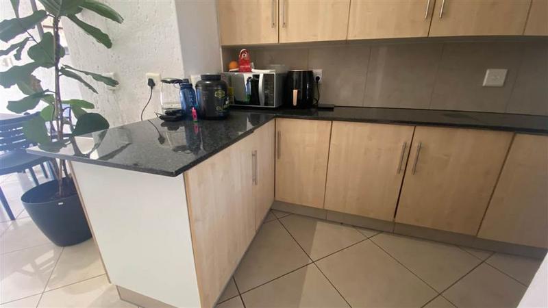 2 Bedroom Property for Sale in Morningside Gauteng