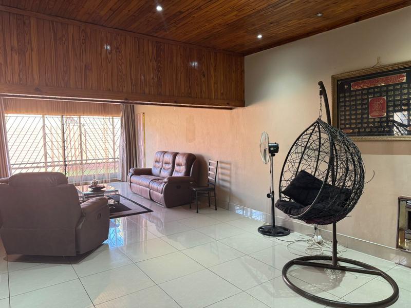 4 Bedroom Property for Sale in Erasmia Gauteng