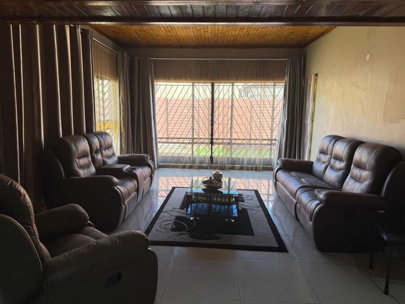 4 Bedroom Property for Sale in Erasmia Gauteng