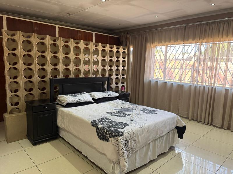 4 Bedroom Property for Sale in Erasmia Gauteng