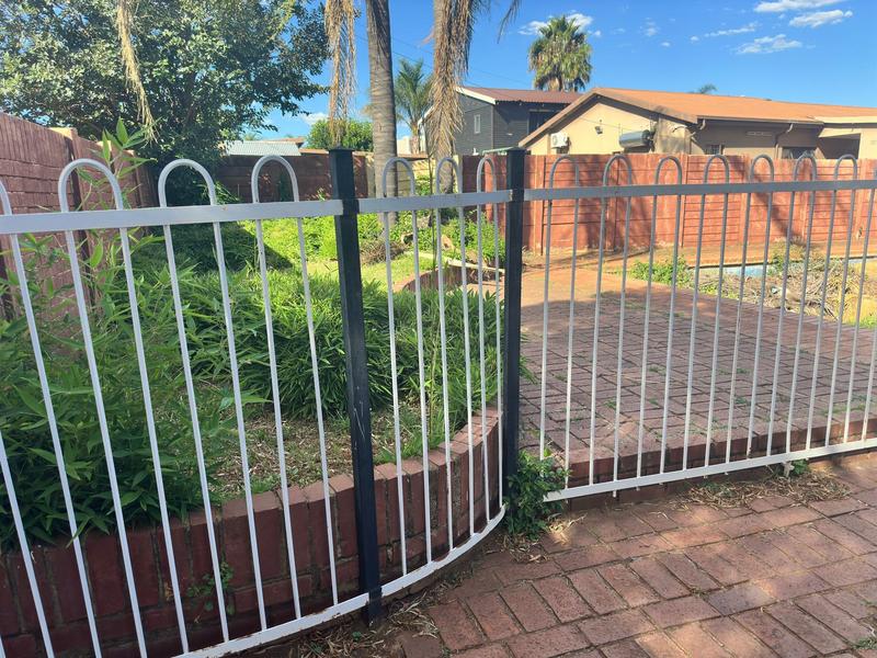 4 Bedroom Property for Sale in Erasmia Gauteng