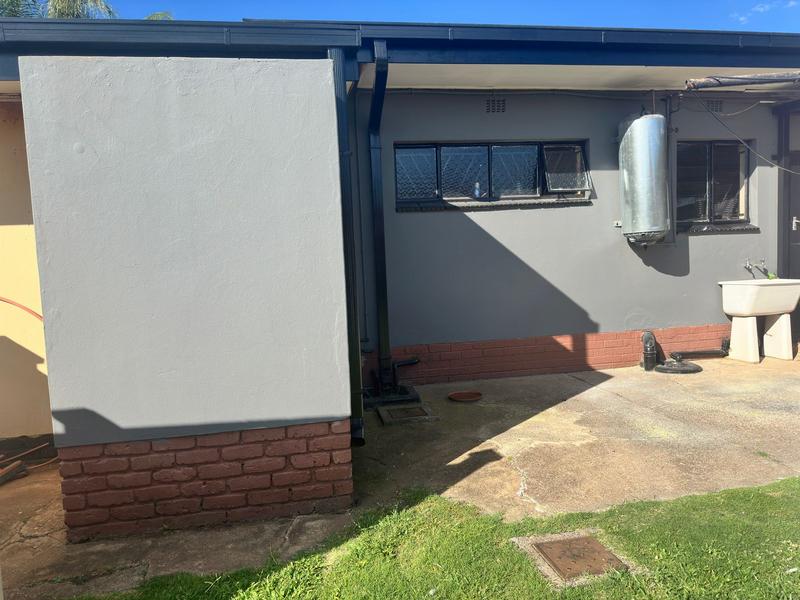 4 Bedroom Property for Sale in Erasmia Gauteng