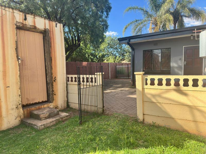 4 Bedroom Property for Sale in Erasmia Gauteng