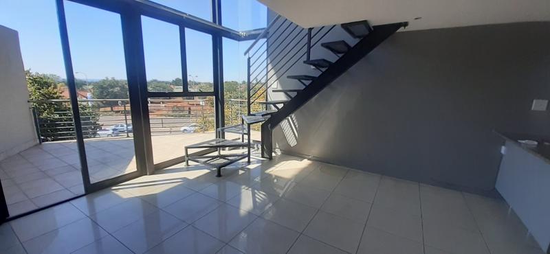 1 Bedroom Property for Sale in Rooihuiskraal North Gauteng