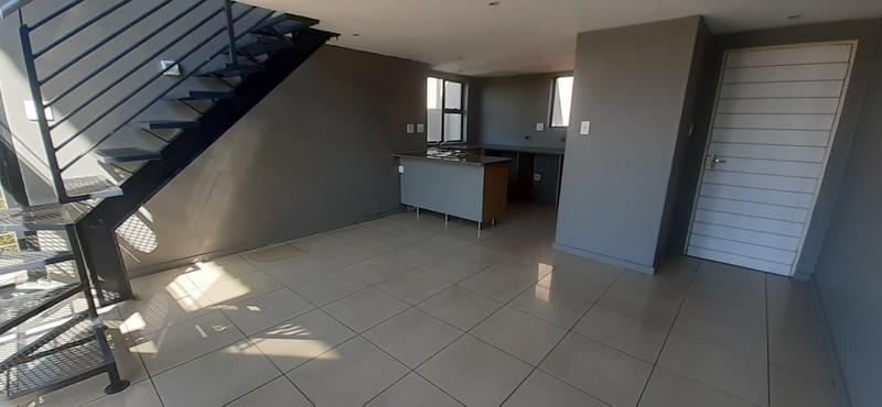 1 Bedroom Property for Sale in Rooihuiskraal North Gauteng