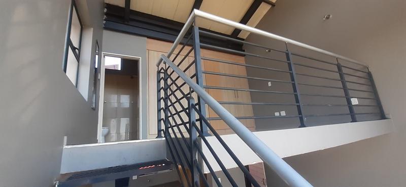 1 Bedroom Property for Sale in Rooihuiskraal North Gauteng