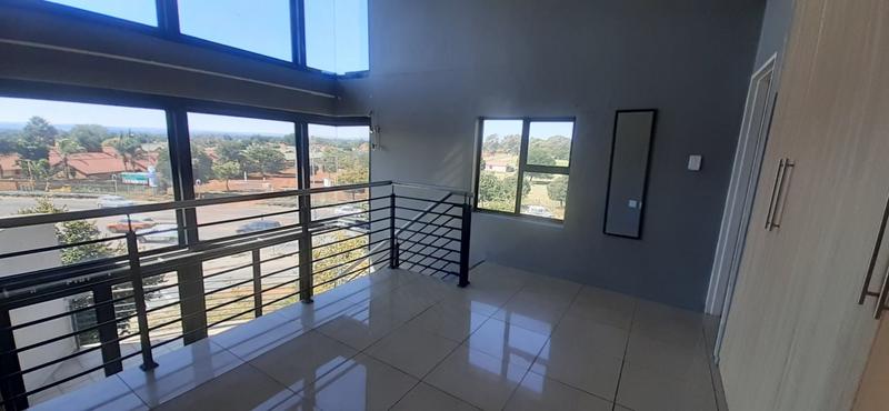 1 Bedroom Property for Sale in Rooihuiskraal North Gauteng