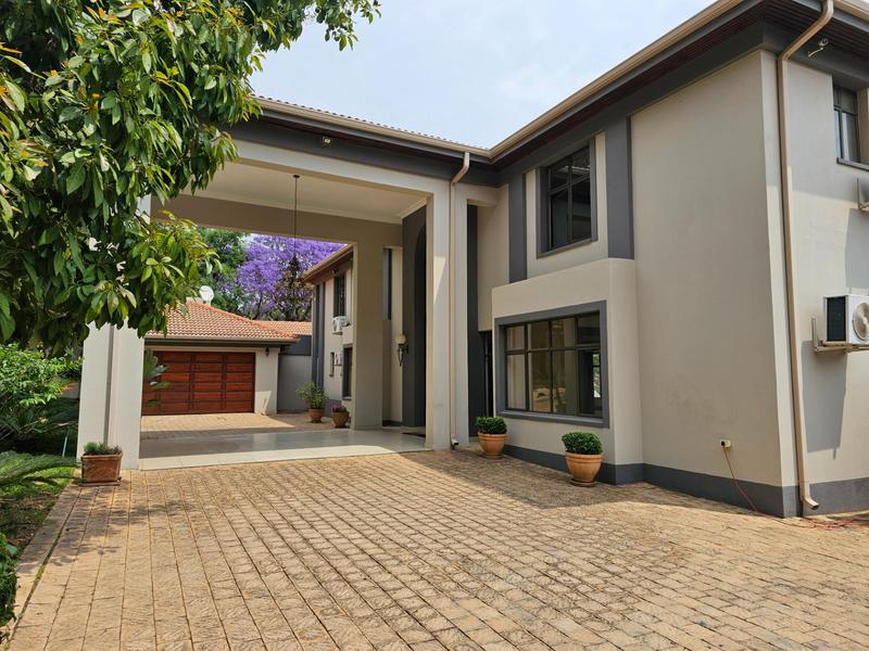 6 Bedroom Property for Sale in Waterkloof Ridge Gauteng