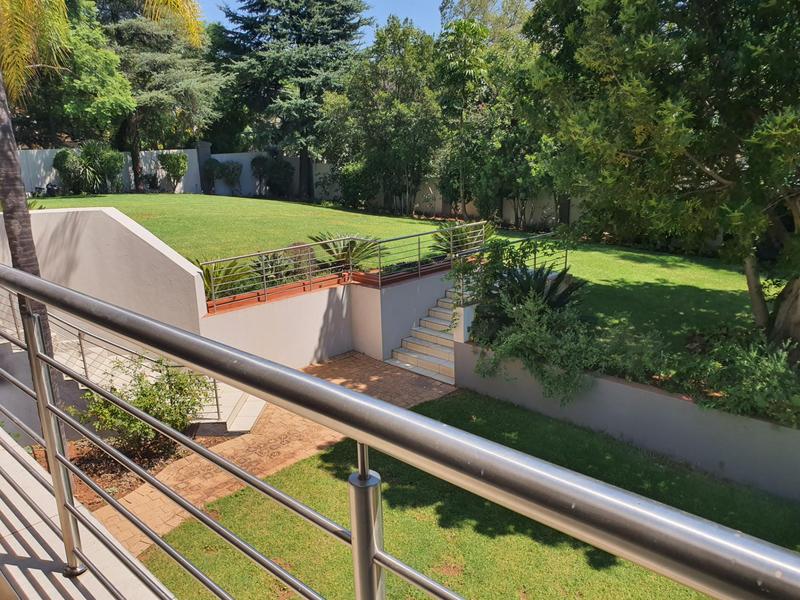 6 Bedroom Property for Sale in Waterkloof Ridge Gauteng