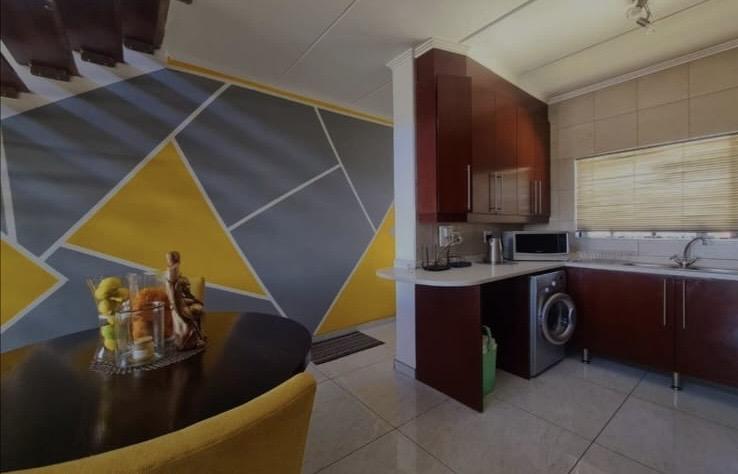 To Let 2 Bedroom Property for Rent in Bedfordview Gauteng