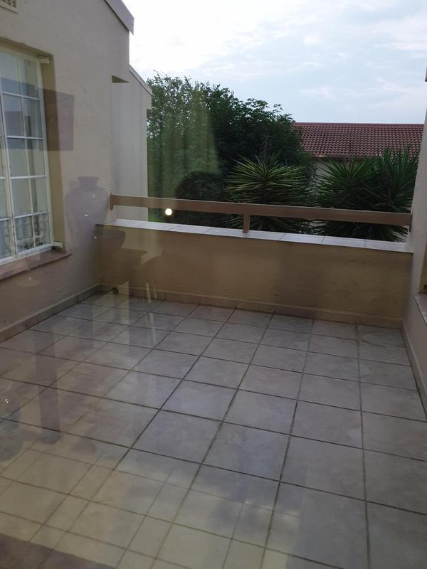 1 Bedroom Property for Sale in Bedford Park Gauteng