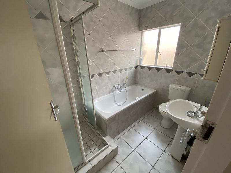 2 Bedroom Property for Sale in Eden Glen Gauteng