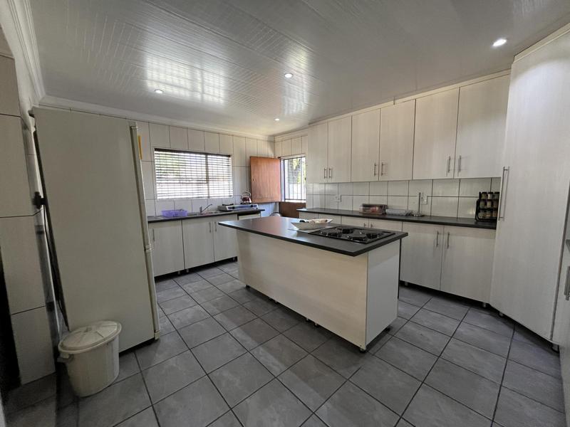 6 Bedroom Property for Sale in Edenvale Gauteng