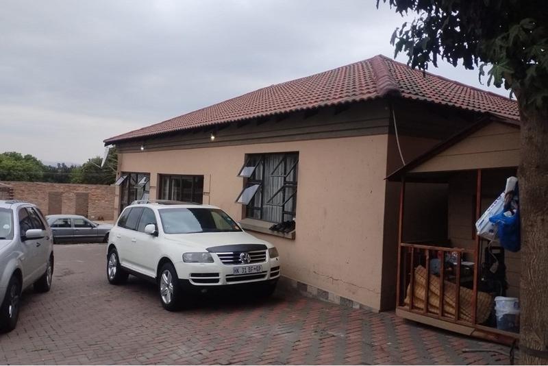 5 Bedroom Property for Sale in Kelvin Gauteng