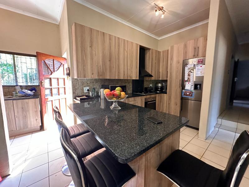 4 Bedroom Property for Sale in Ninapark Gauteng