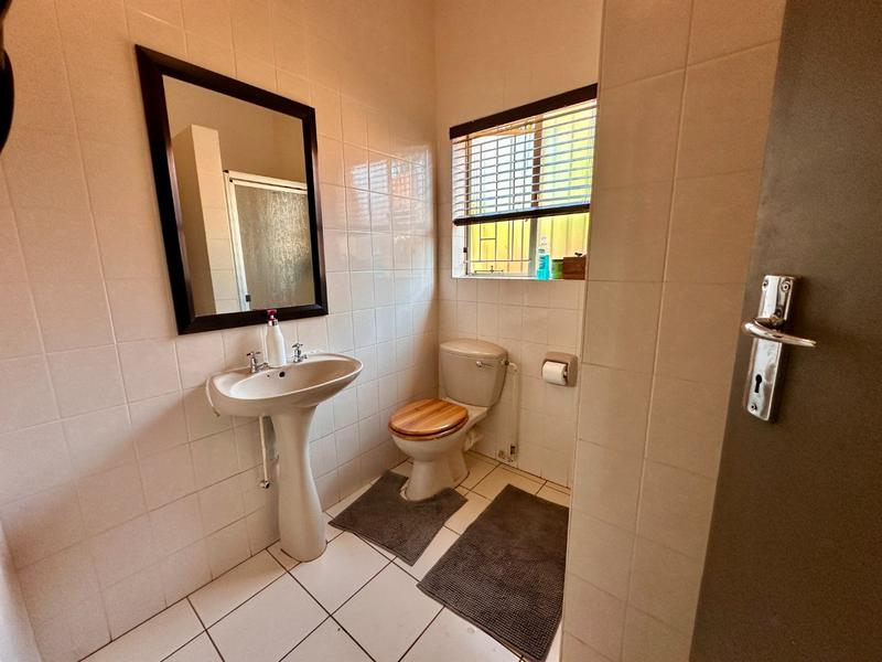 4 Bedroom Property for Sale in Ninapark Gauteng