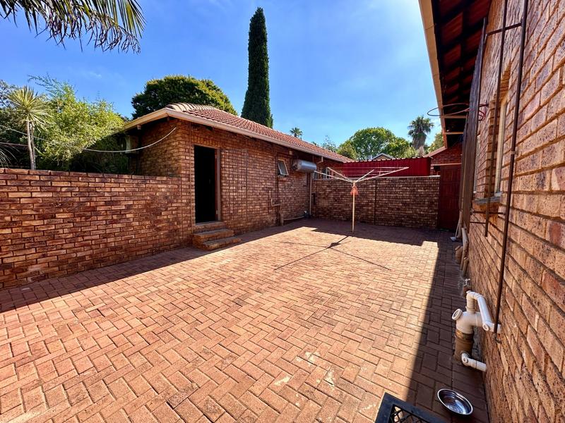 4 Bedroom Property for Sale in Ninapark Gauteng