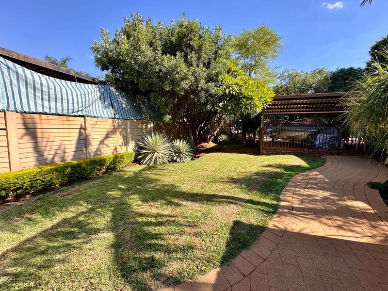 4 Bedroom Property for Sale in Ninapark Gauteng