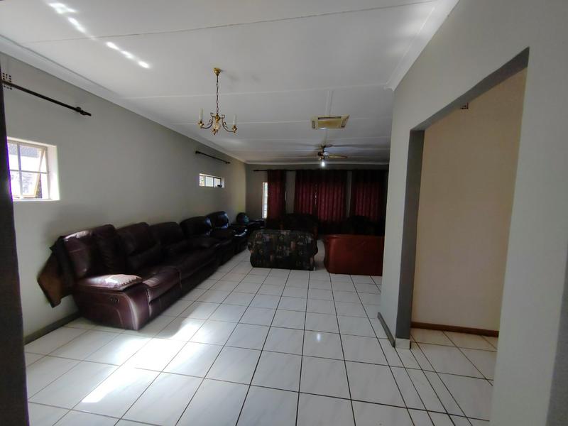 3 Bedroom Property for Sale in Pretoria Gardens Gauteng