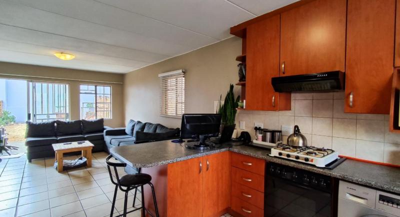 2 Bedroom Property for Sale in Farrar Park Gauteng