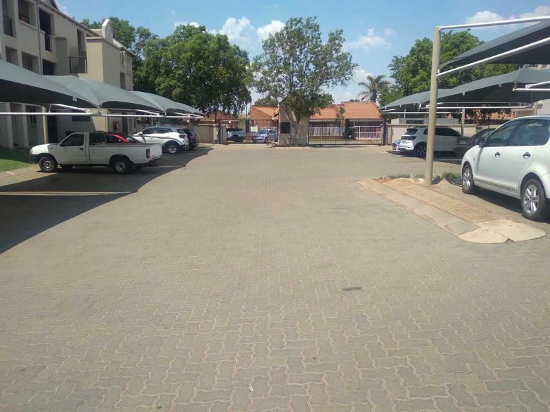 2 Bedroom Property for Sale in Klippoortjie Gauteng