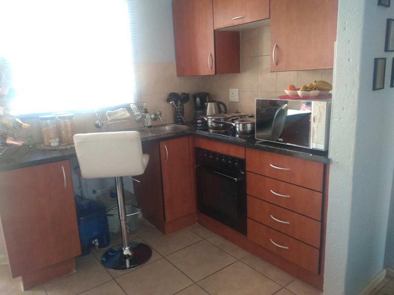 2 Bedroom Property for Sale in Klippoortjie Gauteng