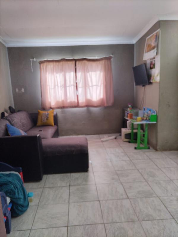 To Let 1 Bedroom Property for Rent in Primrose Gauteng