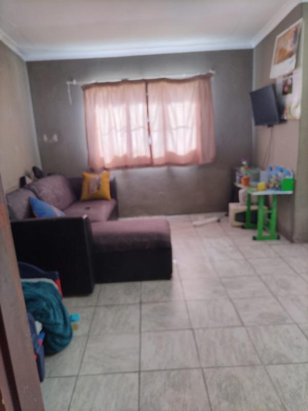 To Let 1 Bedroom Property for Rent in Primrose Gauteng