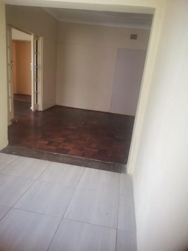 To Let 2 Bedroom Property for Rent in Woodmere Gauteng