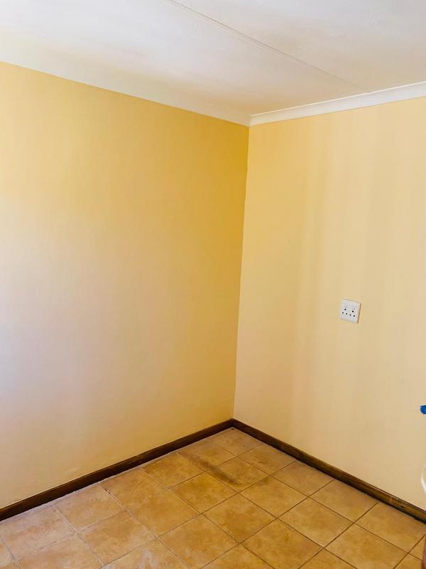 To Let 2 Bedroom Property for Rent in Vosloorus Gauteng