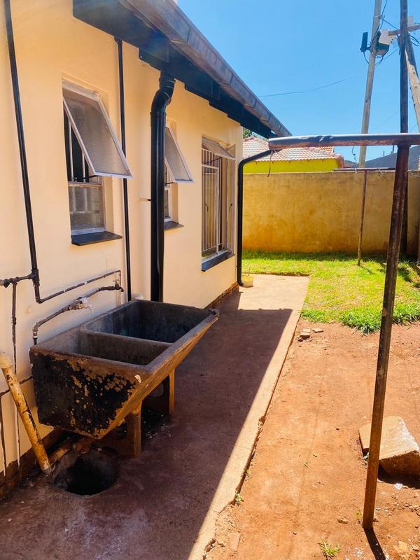 To Let 2 Bedroom Property for Rent in Vosloorus Gauteng