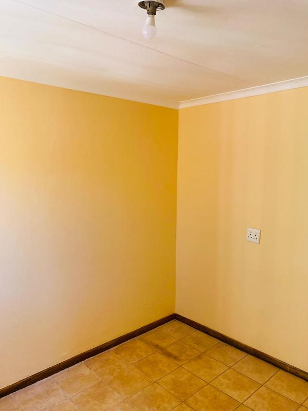 To Let 2 Bedroom Property for Rent in Vosloorus Gauteng