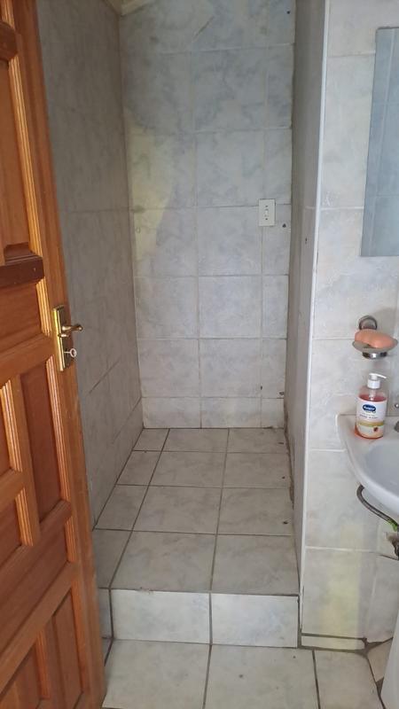 To Let 1 Bedroom Property for Rent in Primrose East Gauteng