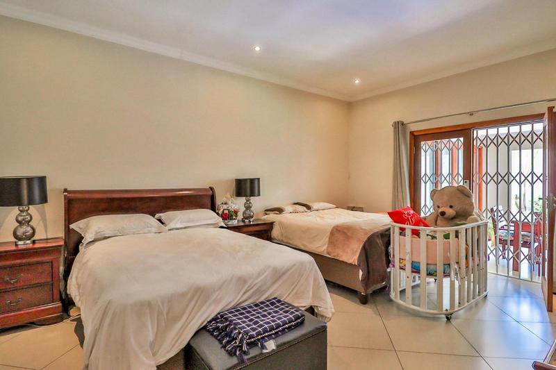 To Let 5 Bedroom Property for Rent in Orchards Gauteng