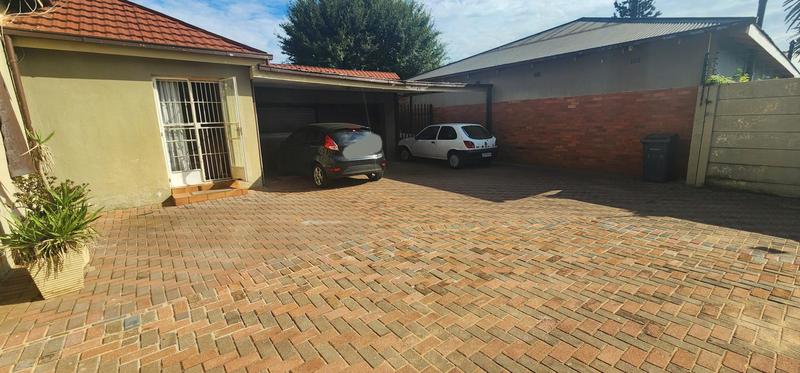 4 Bedroom Property for Sale in Dalview Gauteng