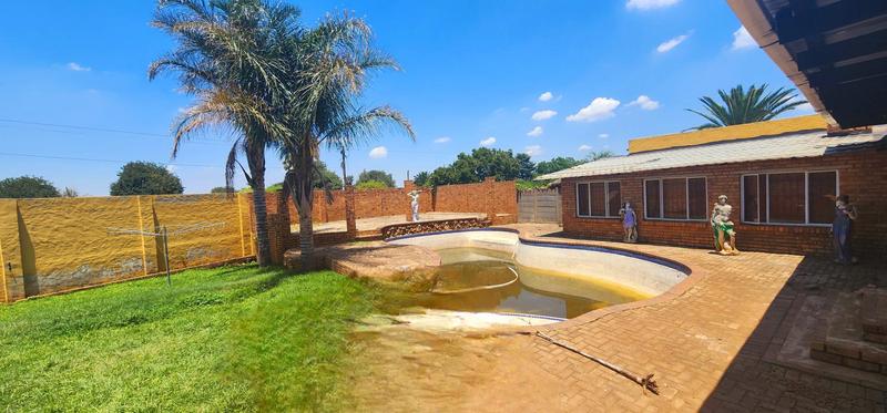 3 Bedroom Property for Sale in Elspark Gauteng