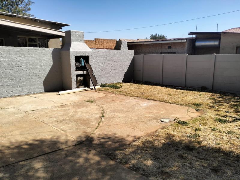 To Let 1 Bedroom Property for Rent in Brakpan Central Gauteng