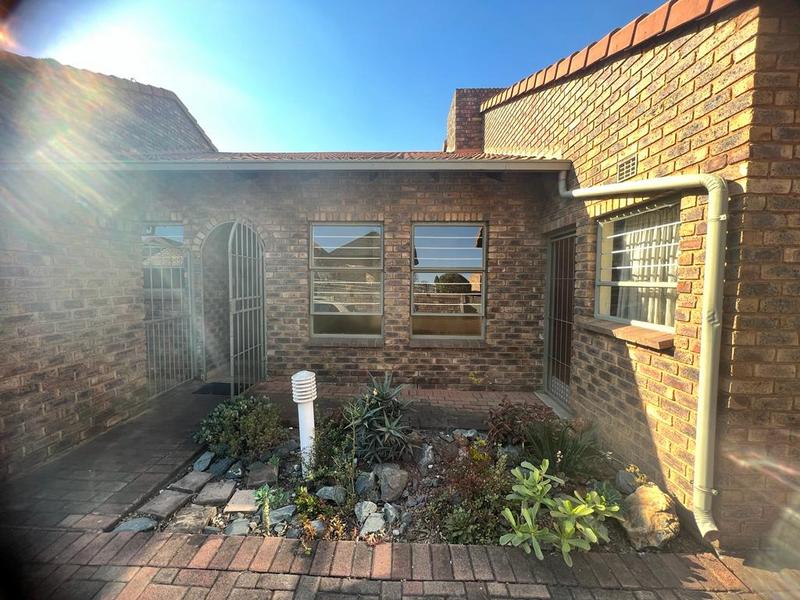 To Let 3 Bedroom Property for Rent in Dalpark Ext 1 Gauteng