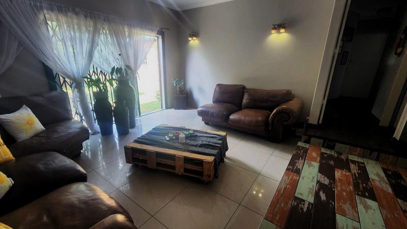 6 Bedroom Property for Sale in The Reeds Gauteng