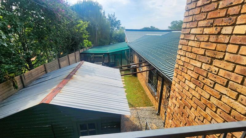 6 Bedroom Property for Sale in The Reeds Gauteng