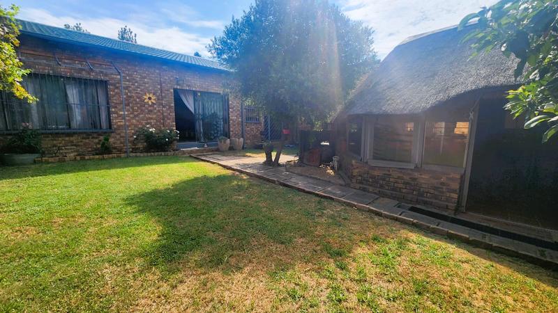 6 Bedroom Property for Sale in The Reeds Gauteng